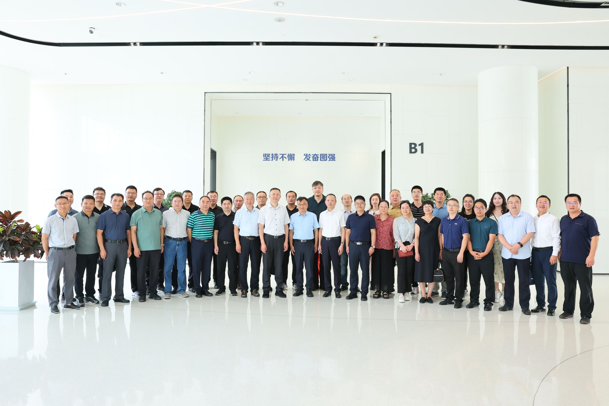 LUDI1273.JPG LUDI1273.JPG