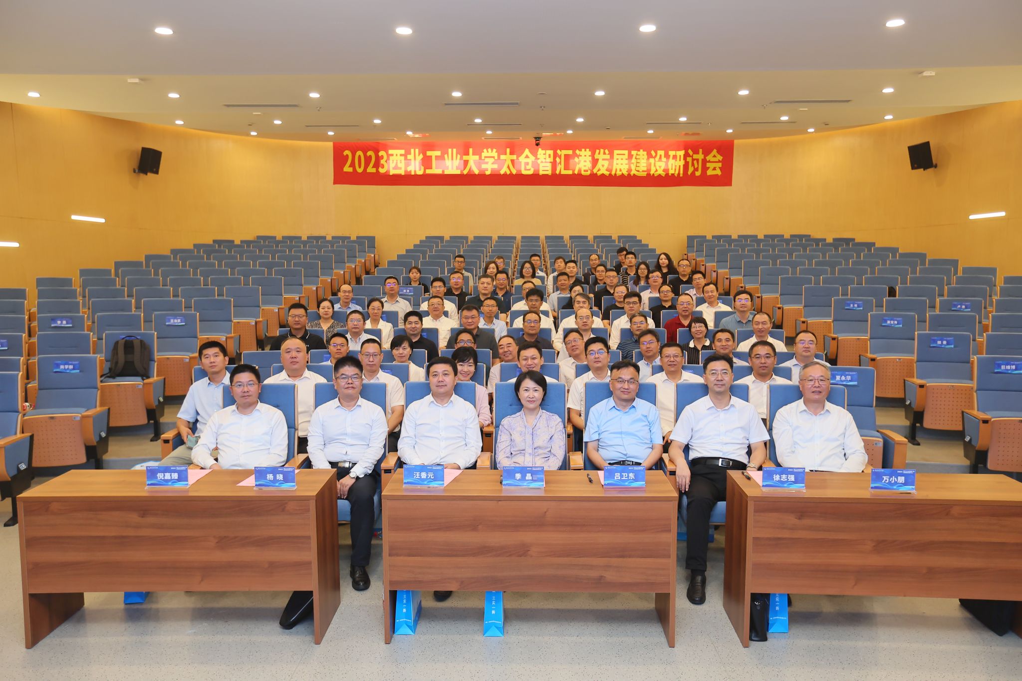 LUDI1102.JPG LUDI1102.JPG